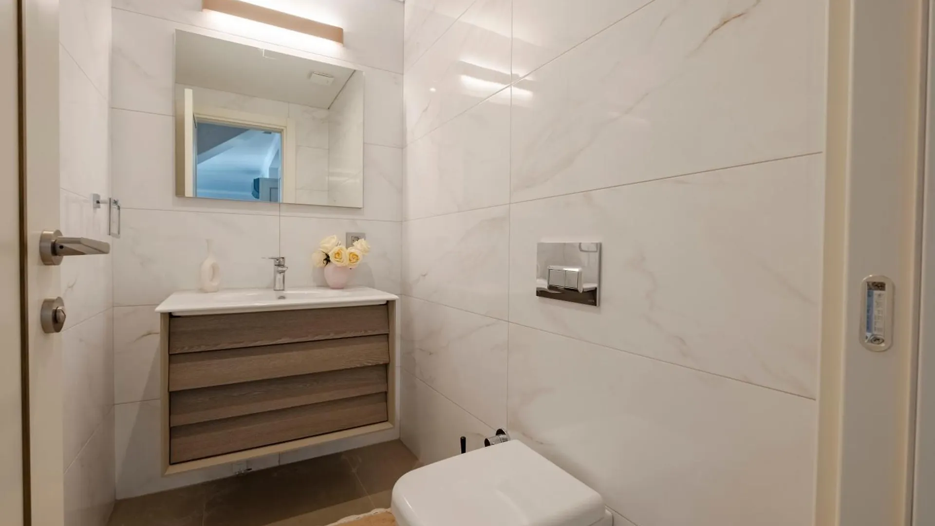New Spacious Duplex - 3 Bedrooms And 2 Bathrooms - Elevator - New Building İstanbul Türkiye