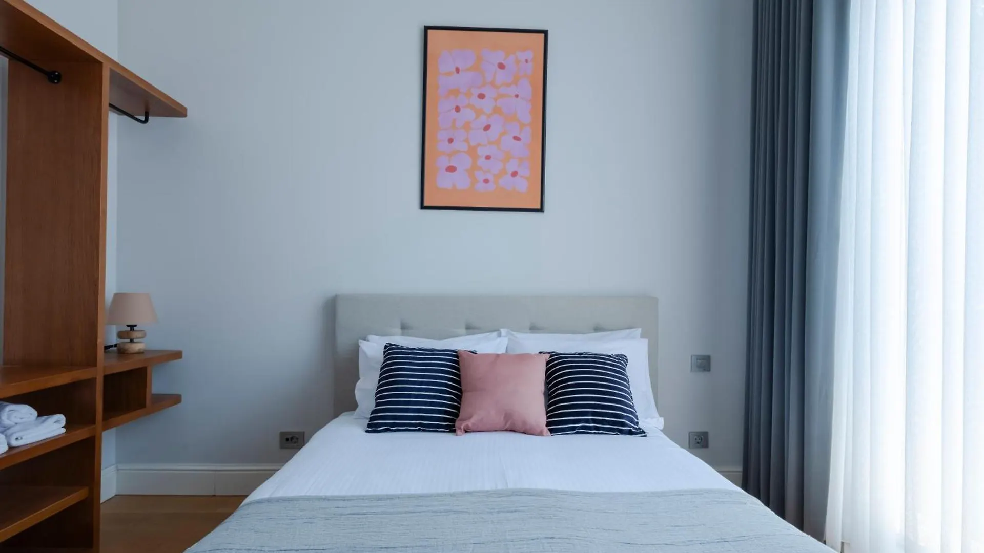 New Spacious Duplex - 3 Bedrooms And 2 Bathrooms - Elevator - New Building İstanbul Daire