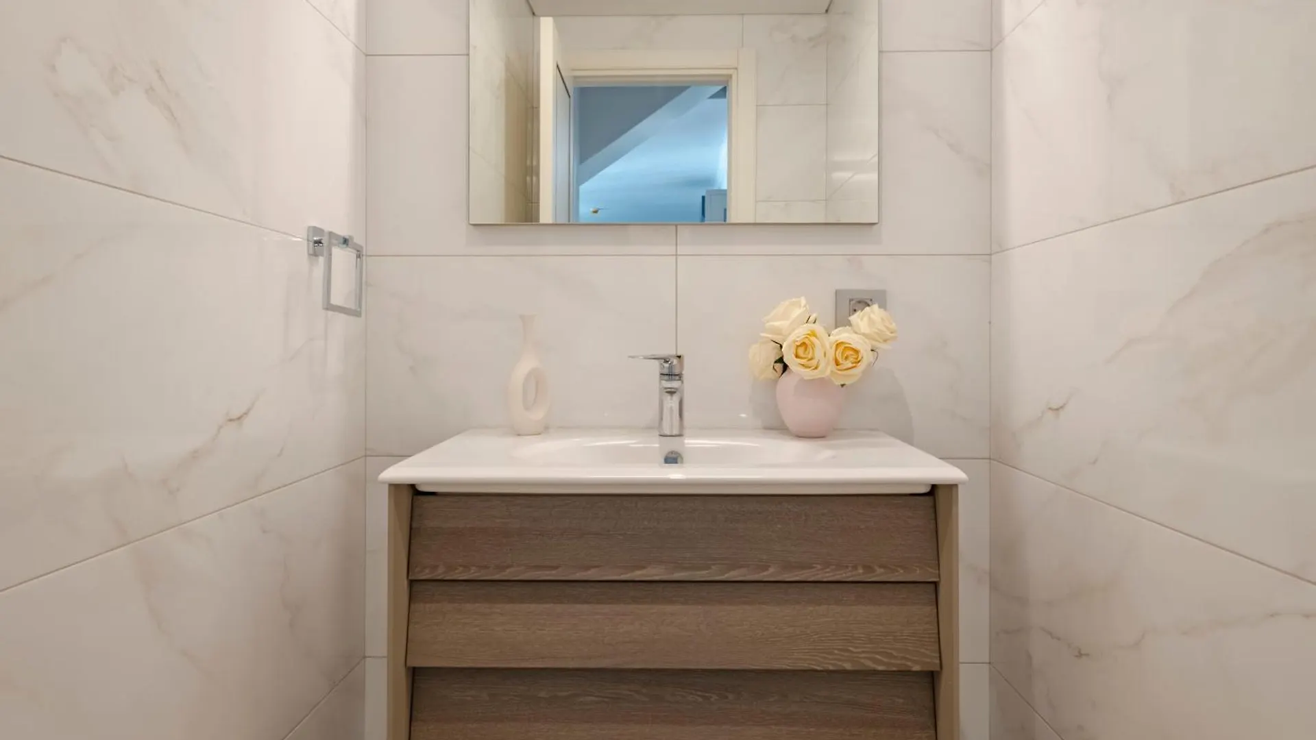 New Spacious Duplex - 3 Bedrooms And 2 Bathrooms - Elevator - New Building İstanbul 0*,
