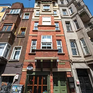 Апартаменты Homie - Historical Nearby Galata Tower, Стамбул