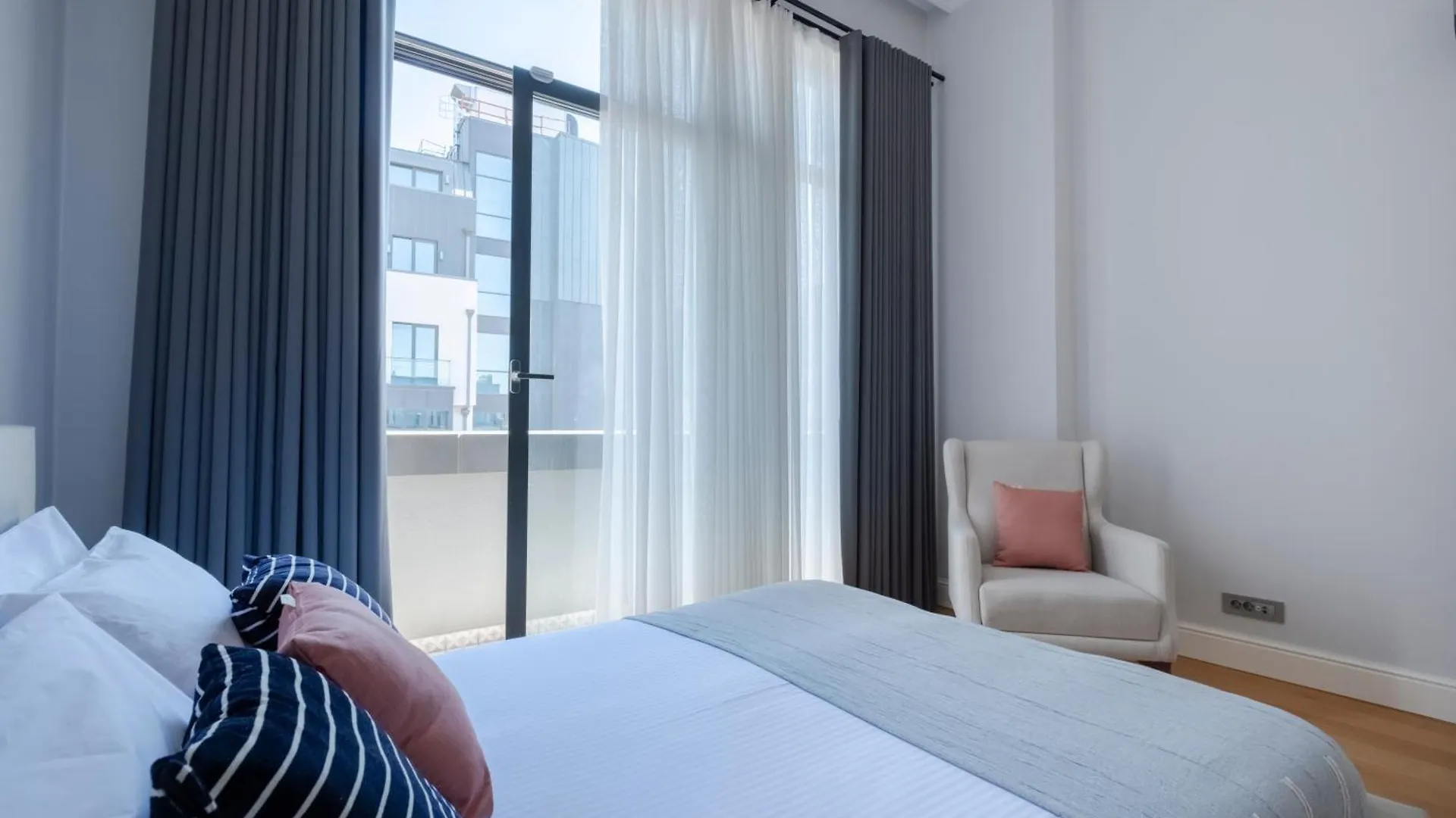 New Spacious Duplex - 3 Bedrooms And 2 Bathrooms - Elevator - New Building Istanbul 0*,